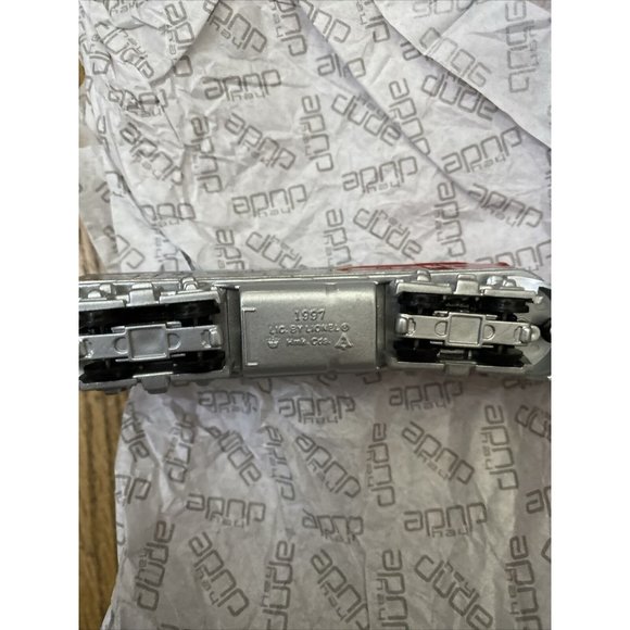 1997 Hallmark Keepsake Ornament 1950 Santa Fe F3 Diesel Locomotive Lionel Train - Picture 15 of 16